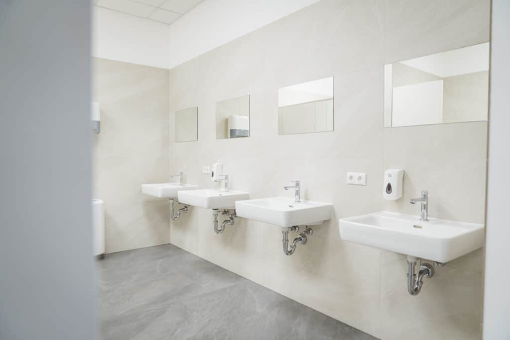 ref-gewerbe-wc-anlage