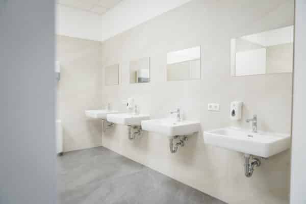 ref-gewerbe-wc-anlage
